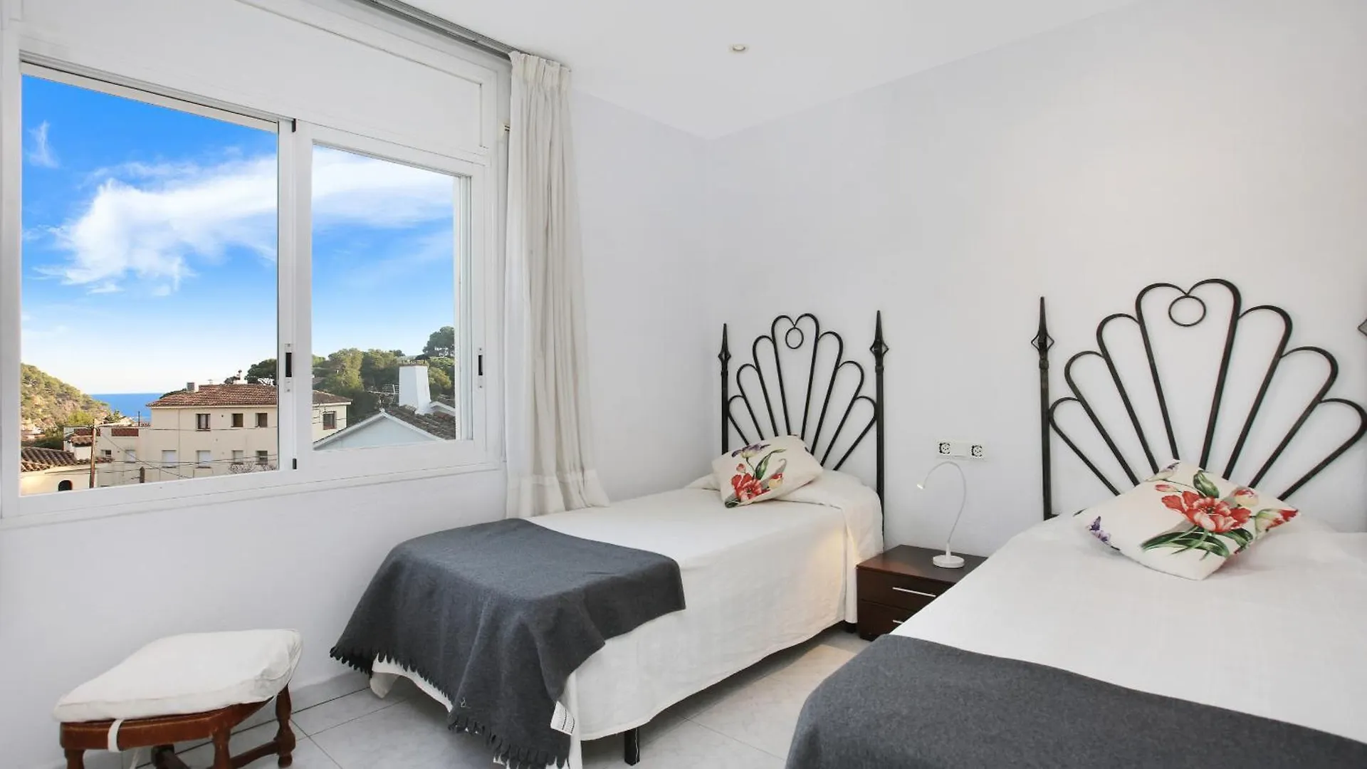 1Pand02 Apartment Llafranc